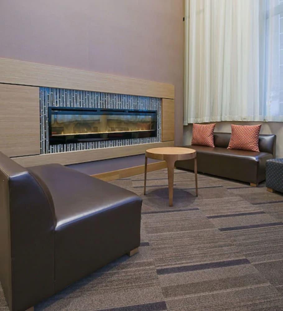 Hyatt Place Bloomington / Normal Eksteriør bilde
